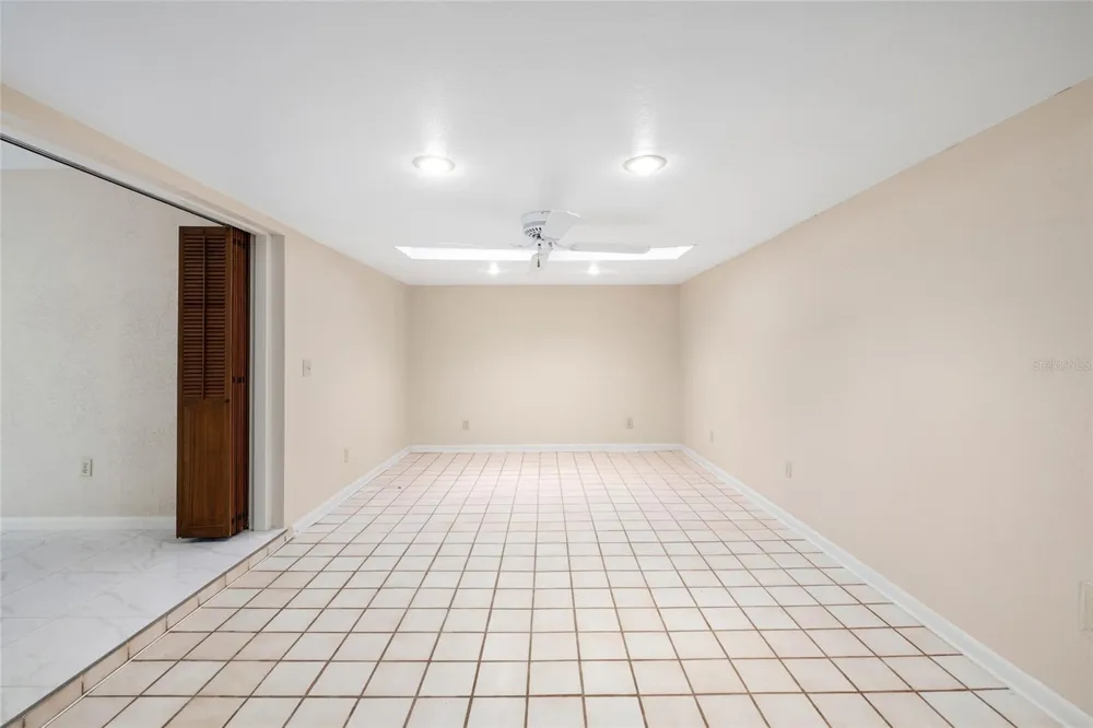 14225 CYPRESS CIRCLE #14225 Tampa, FL 33618