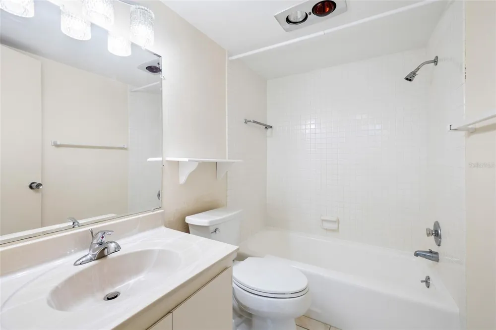 14225 CYPRESS CIRCLE #14225 Tampa, FL 33618