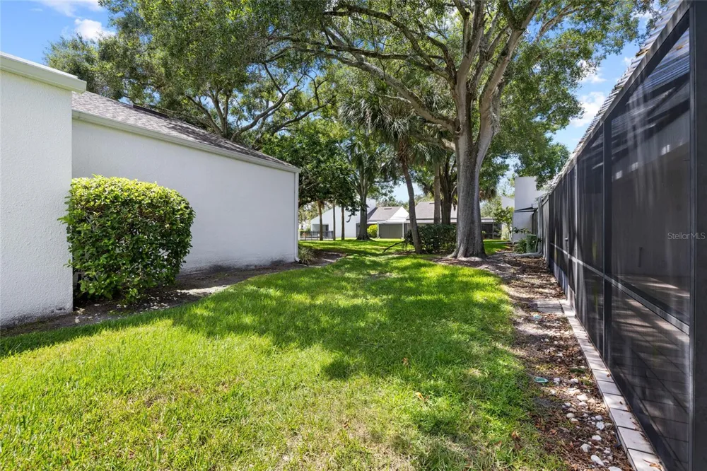 14225 CYPRESS CIRCLE #14225 Tampa, FL 33618