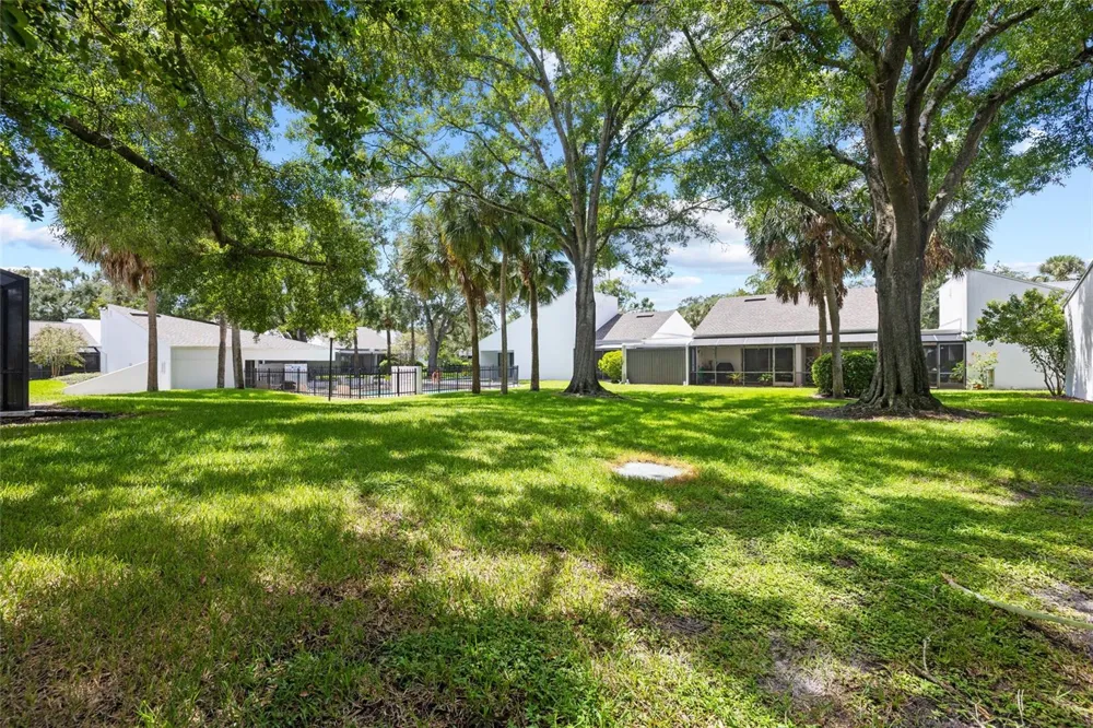 14225 CYPRESS CIRCLE #14225 Tampa, FL 33618