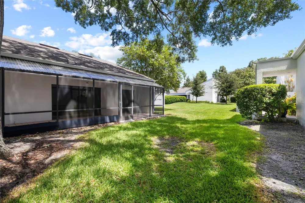 14225 CYPRESS CIRCLE #14225 Tampa, FL 33618