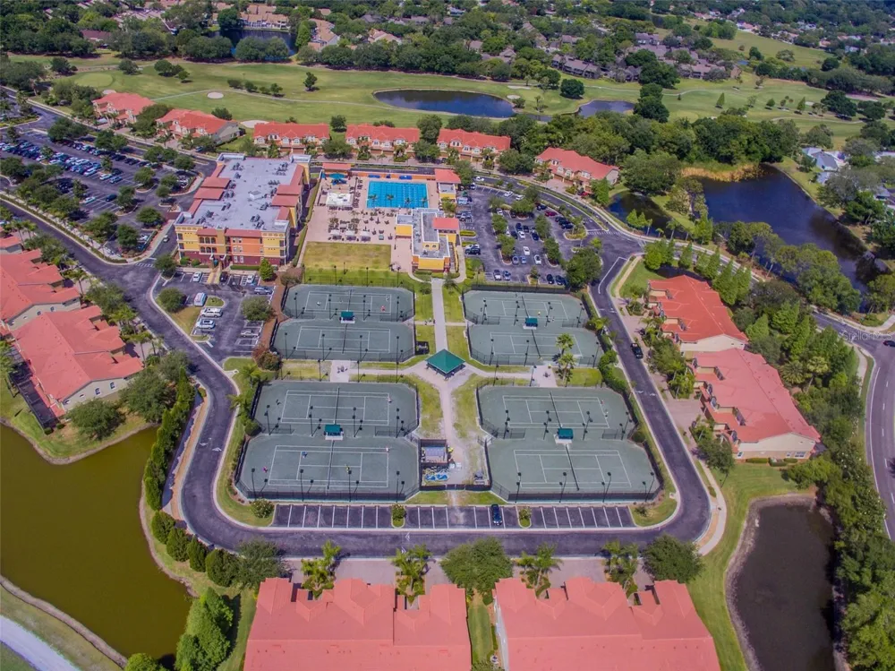 14225 CYPRESS CIRCLE #14225 Tampa, FL 33618