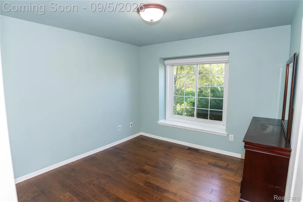 50576 Commons Drive Macomb Township, MI 48042