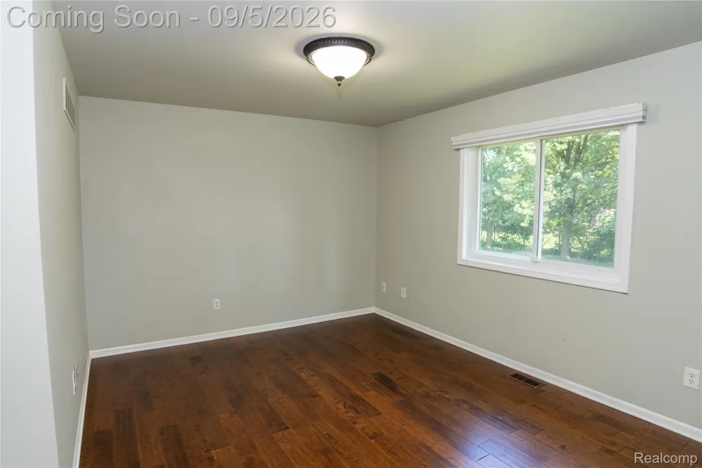 50576 Commons Drive Macomb Township, MI 48042
