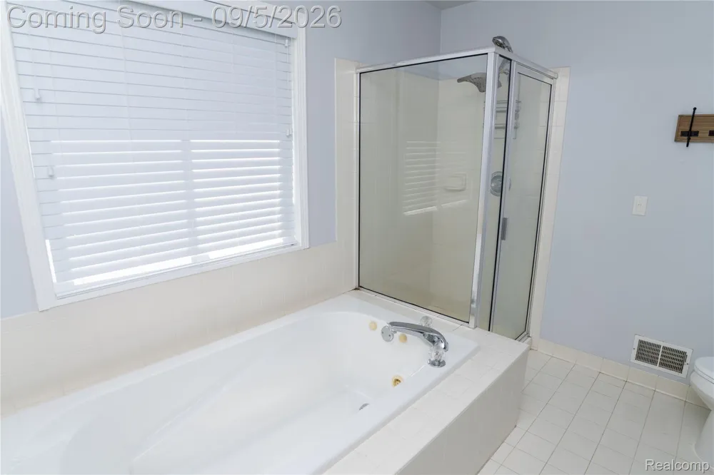 50576 Commons Drive Macomb Township, MI 48042