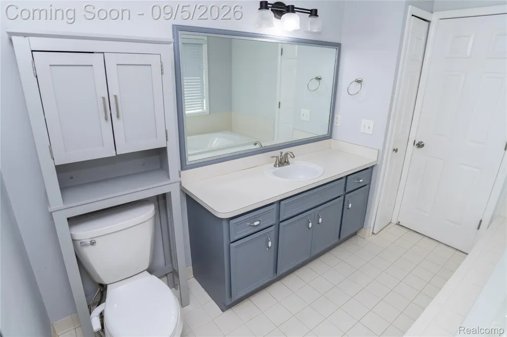 50576 Commons Drive Macomb Township, MI 48042