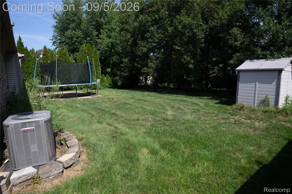 50576 Commons Drive Macomb Township, MI 48042