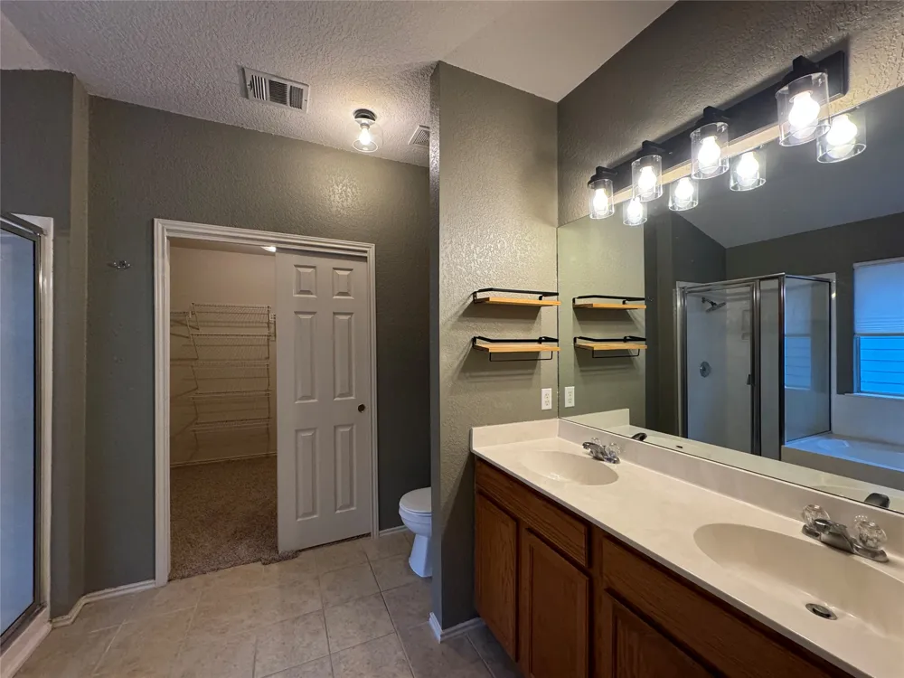 701 Sampson Street Kyle, TX 78640