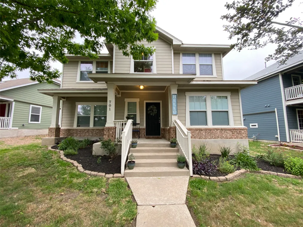 701 Sampson Street Kyle, TX 78640