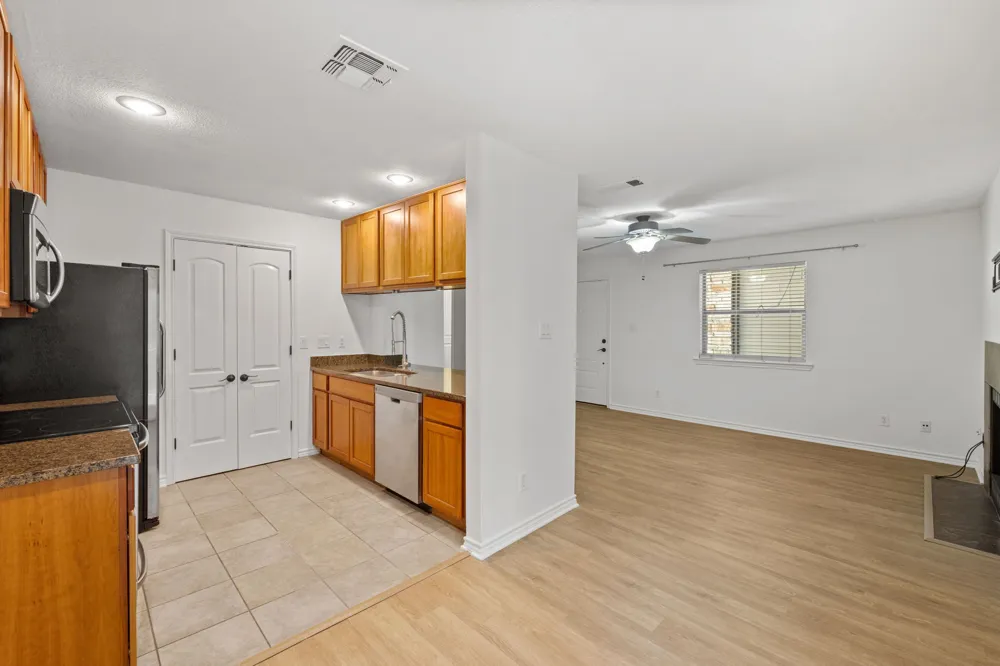 6700 Cooper Lane #19 Austin, TX 78745