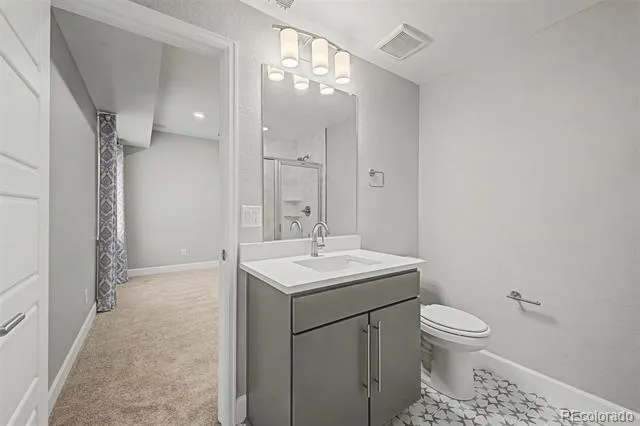 9805 Ceylon Court Commerce City, CO 80022