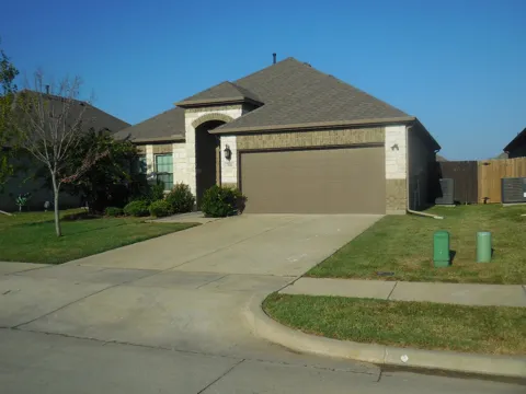 7840 Ashwood Drive