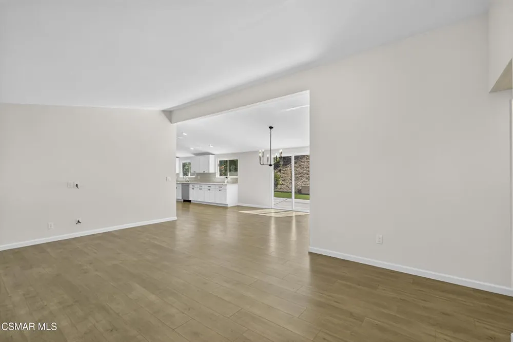2660 Calle Limonero Thousand Oaks, CA 91360