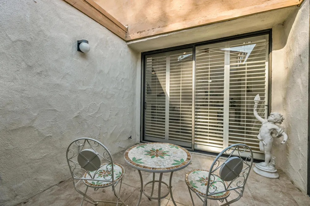272 Avenida Del Sol Palm Desert, CA 92260