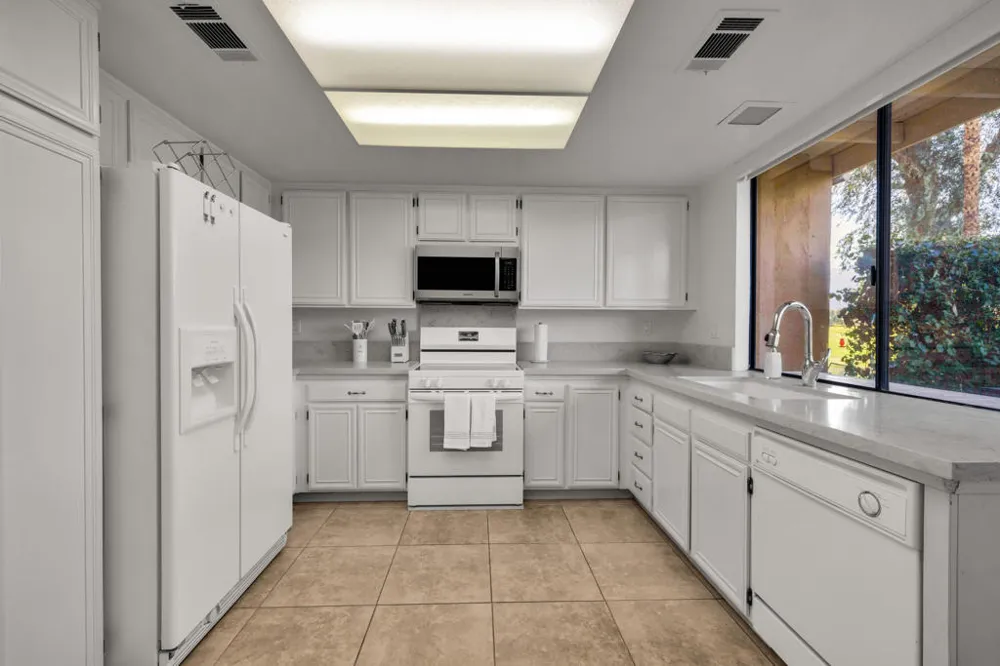 272 Avenida Del Sol Palm Desert, CA 92260