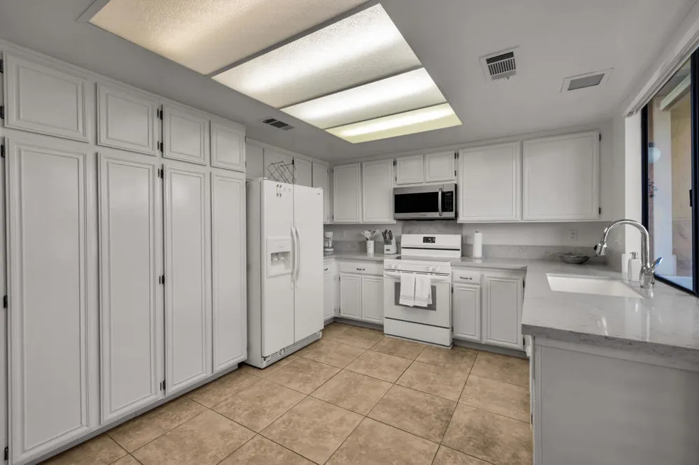 272 Avenida Del Sol Palm Desert, CA 92260