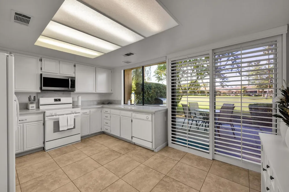 272 Avenida Del Sol Palm Desert, CA 92260
