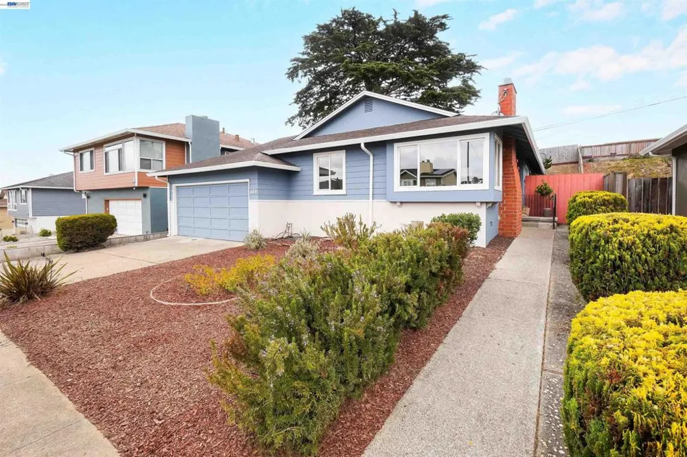 449 Mariposa Dr South San Francisco, CA 94080