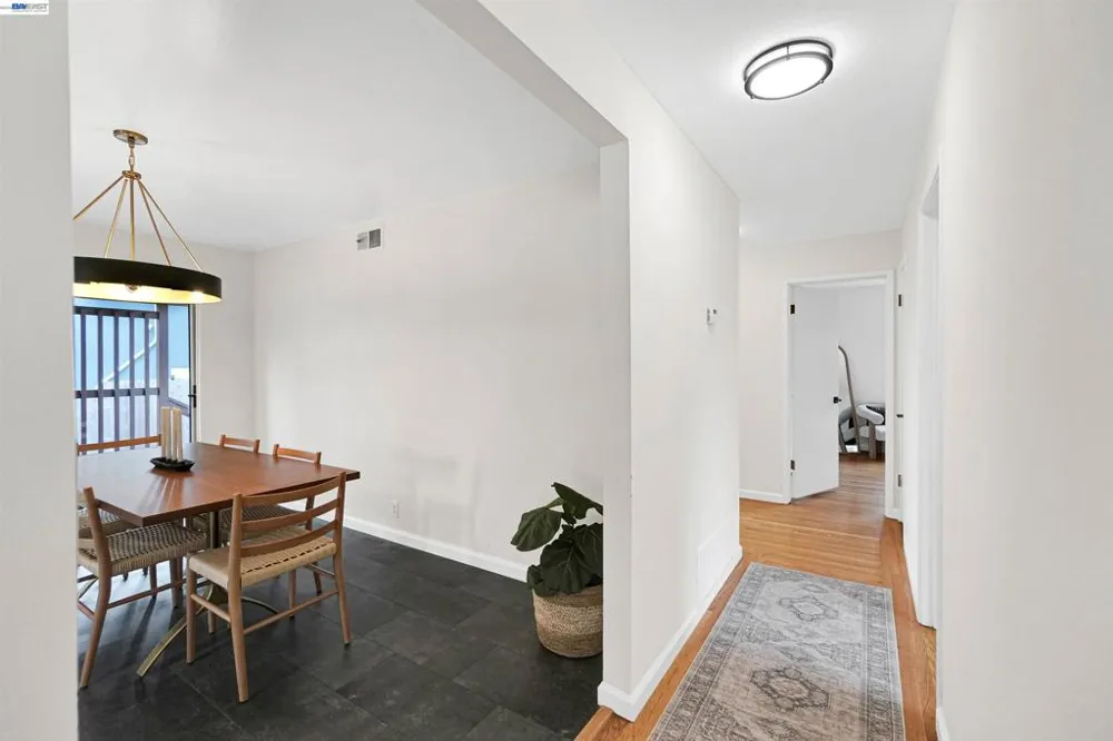 449 Mariposa Dr South San Francisco, CA 94080