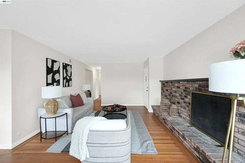 449 Mariposa Dr South San Francisco, CA 94080