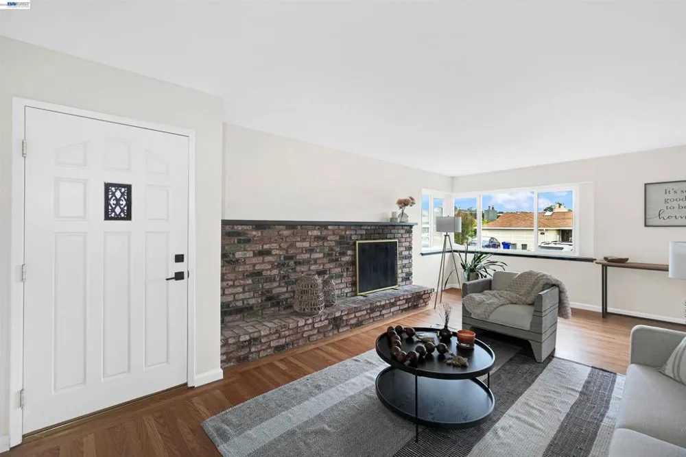 449 Mariposa Dr South San Francisco, CA 94080
