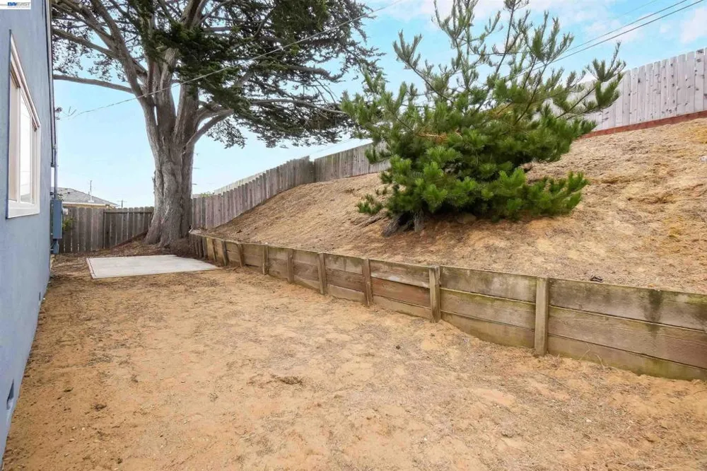 449 Mariposa Dr South San Francisco, CA 94080