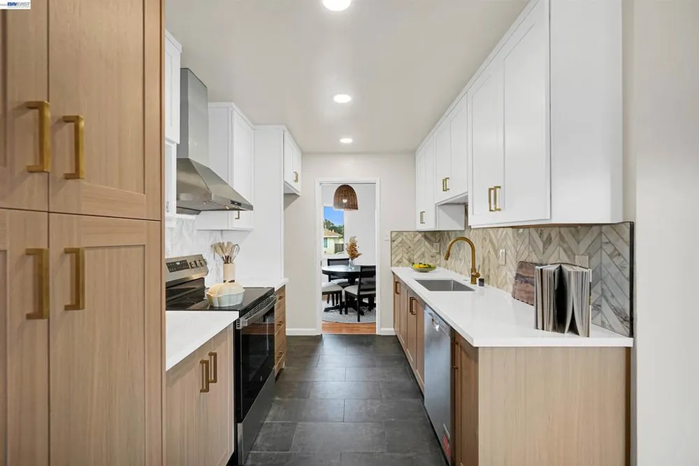 449 Mariposa Dr South San Francisco, CA 94080