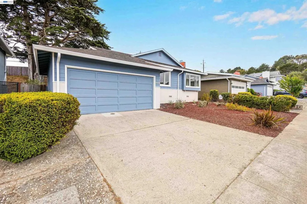 449 Mariposa Dr South San Francisco, CA 94080