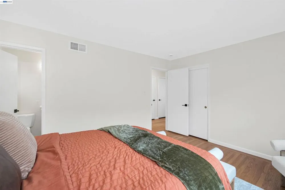449 Mariposa Dr South San Francisco, CA 94080