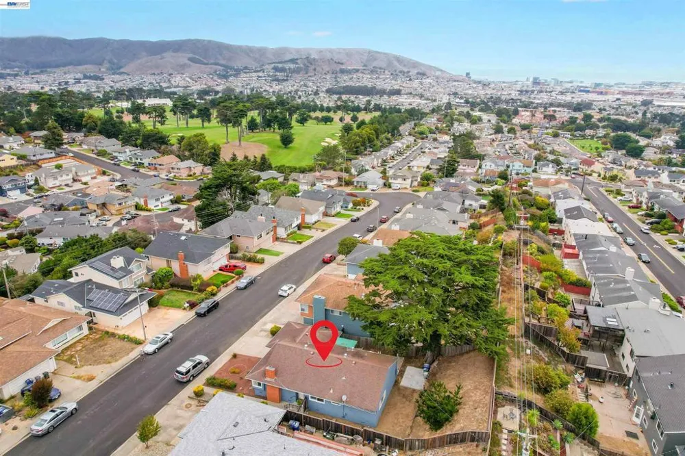 449 Mariposa Dr South San Francisco, CA 94080
