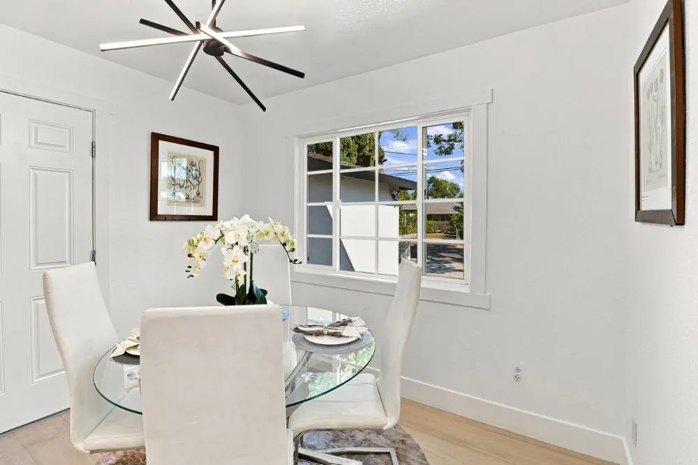 647 Scott Avenue Redwood City, CA 94063