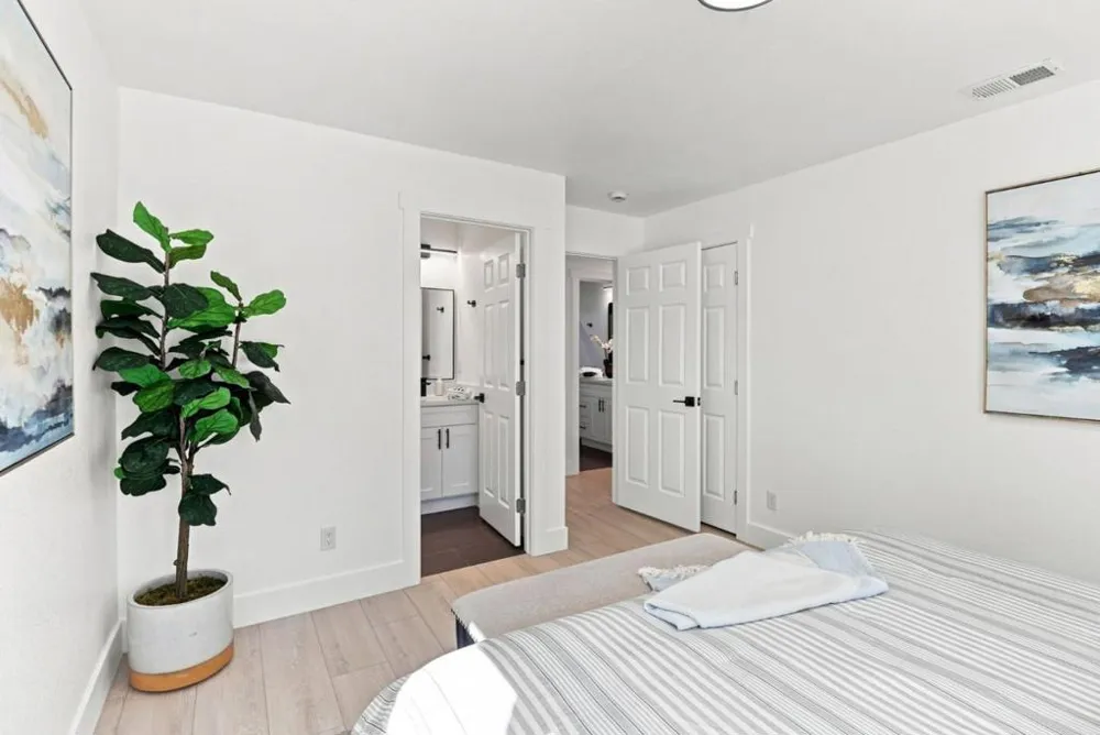 647 Scott Avenue Redwood City, CA 94063