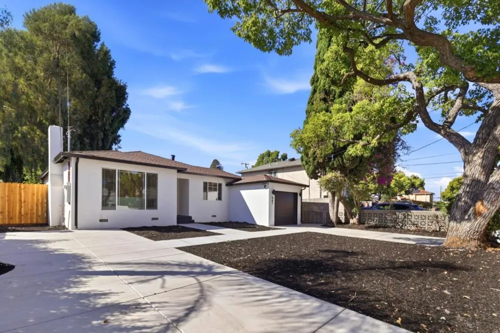 647 Scott Avenue Redwood City, CA 94063