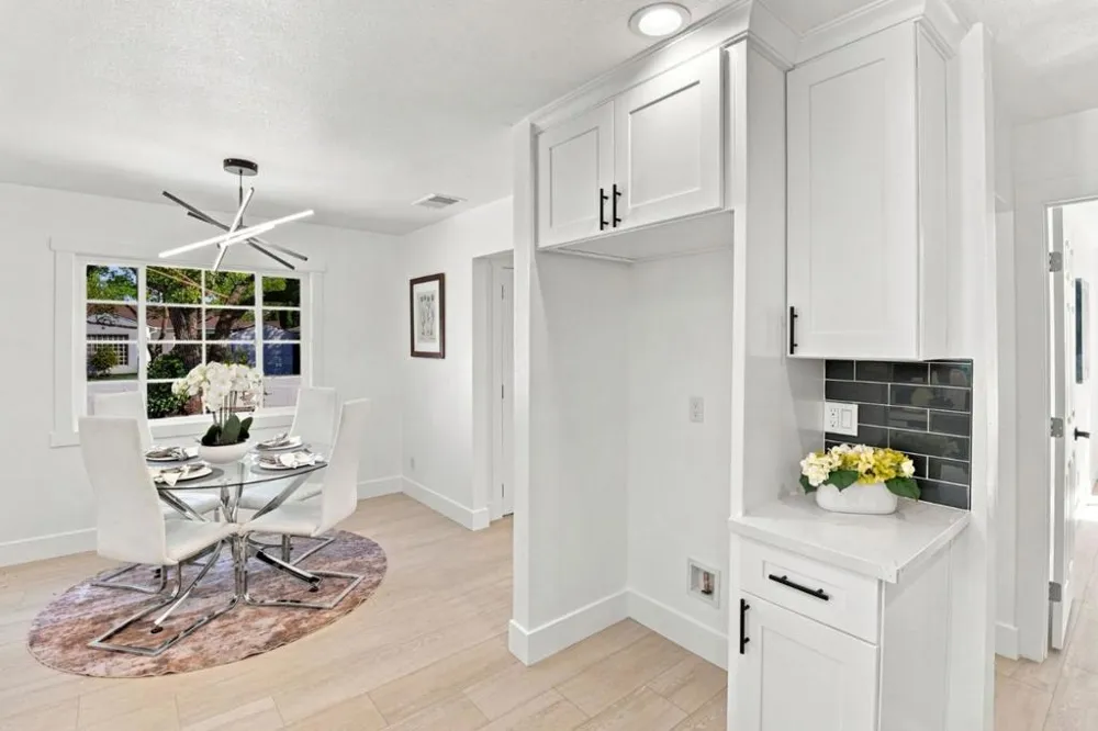 647 Scott Avenue Redwood City, CA 94063