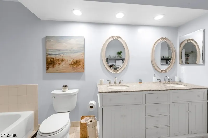 54 Woodledge Ct Rockaway, NJ 07866