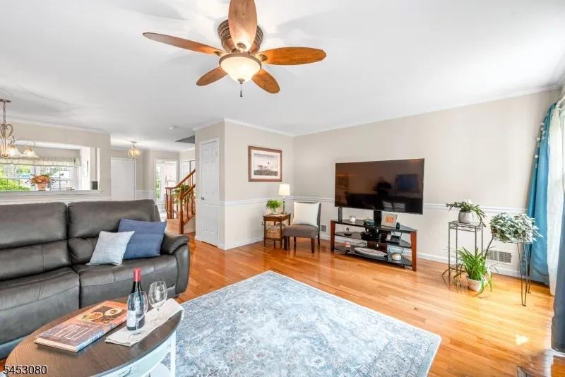 54 Woodledge Ct Rockaway, NJ 07866