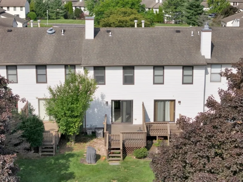 416 Willow Ct Raritan, NJ 08822