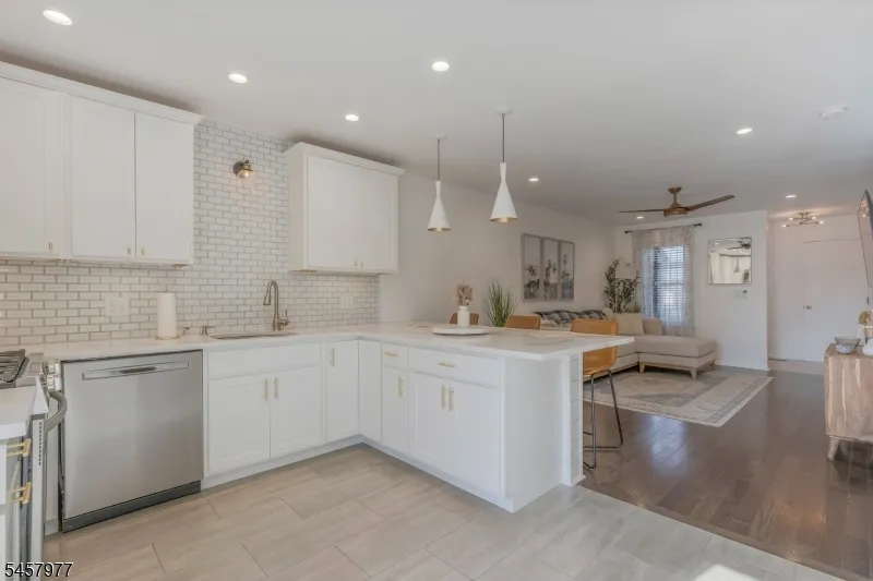 416 Willow Ct Raritan, NJ 08822
