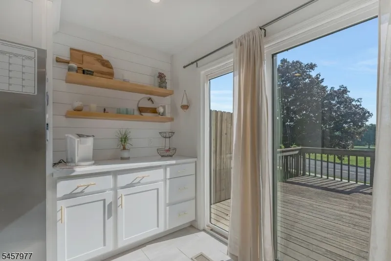 416 Willow Ct Raritan, NJ 08822