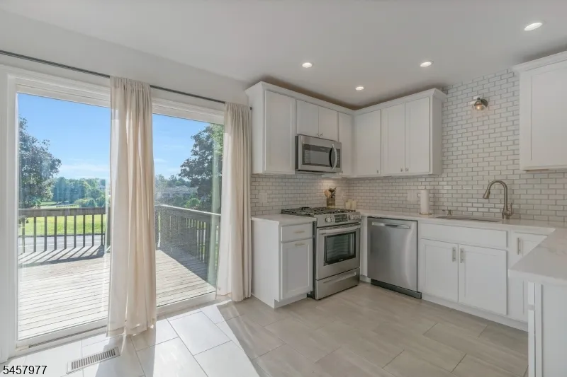 416 Willow Ct Raritan, NJ 08822
