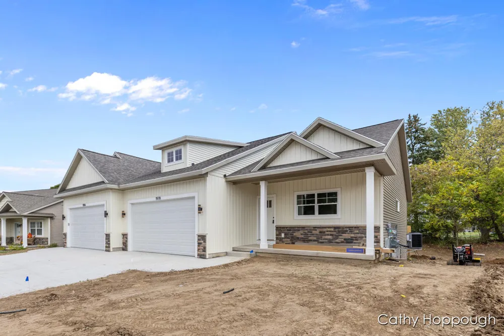 1986 Aspen Valley Lane Ionia, MI 48846