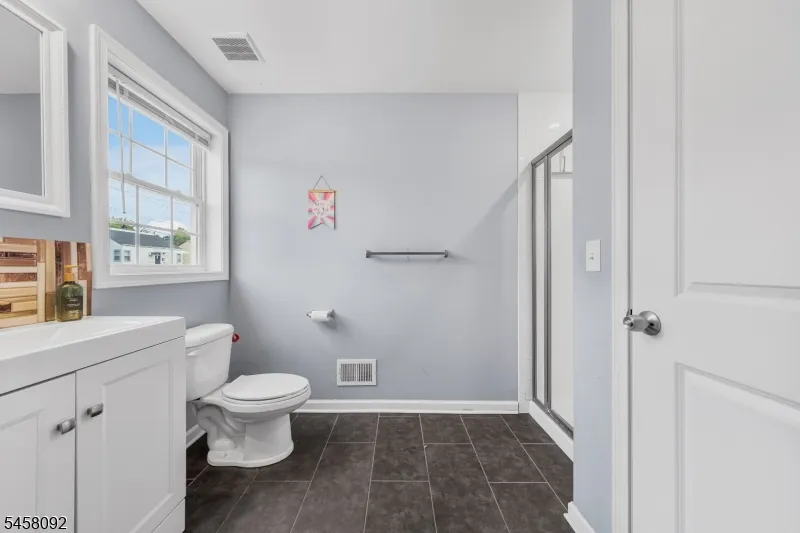 586 Dial Ave Piscataway, NJ 08854