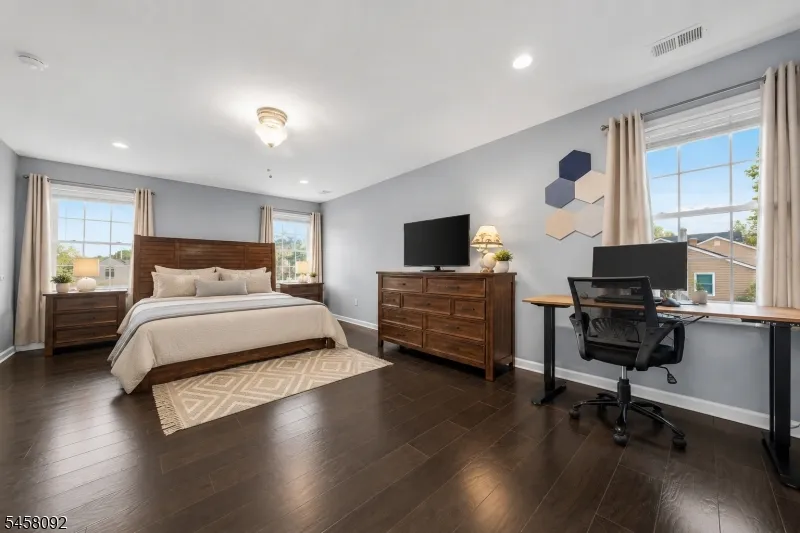 586 Dial Ave Piscataway, NJ 08854