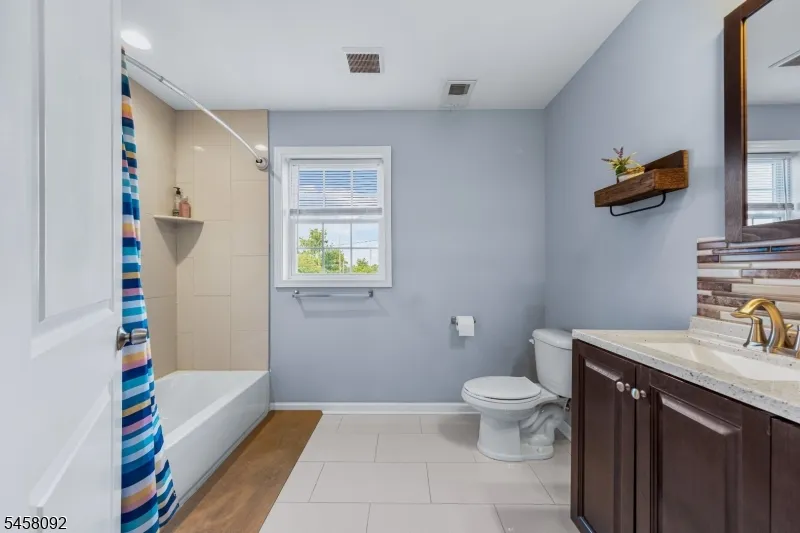 586 Dial Ave Piscataway, NJ 08854