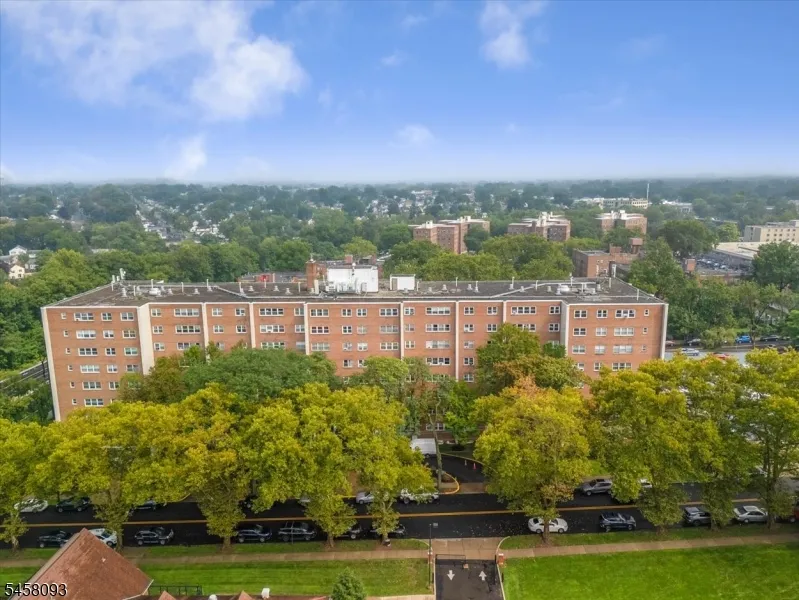 39 E 39Th St #2J Unit 2J Paterson City, NJ 07514