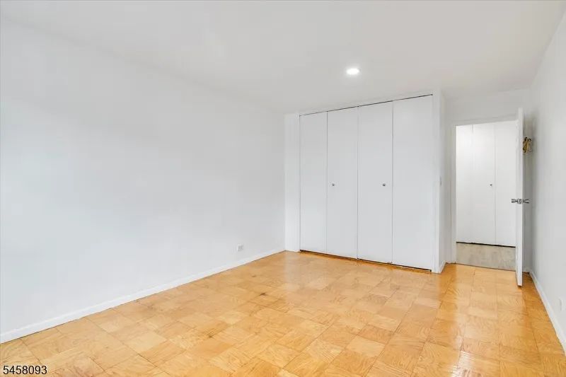 39 E 39Th St #2J Unit 2J Paterson City, NJ 07514