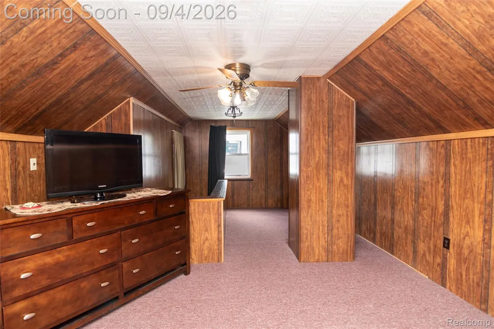 2267 Rose Avenue Lincoln Park City, MI 48146