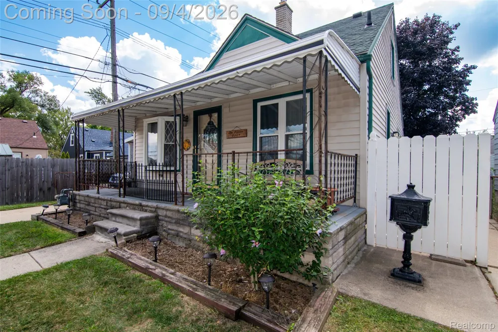2267 Rose Avenue Lincoln Park City, MI 48146