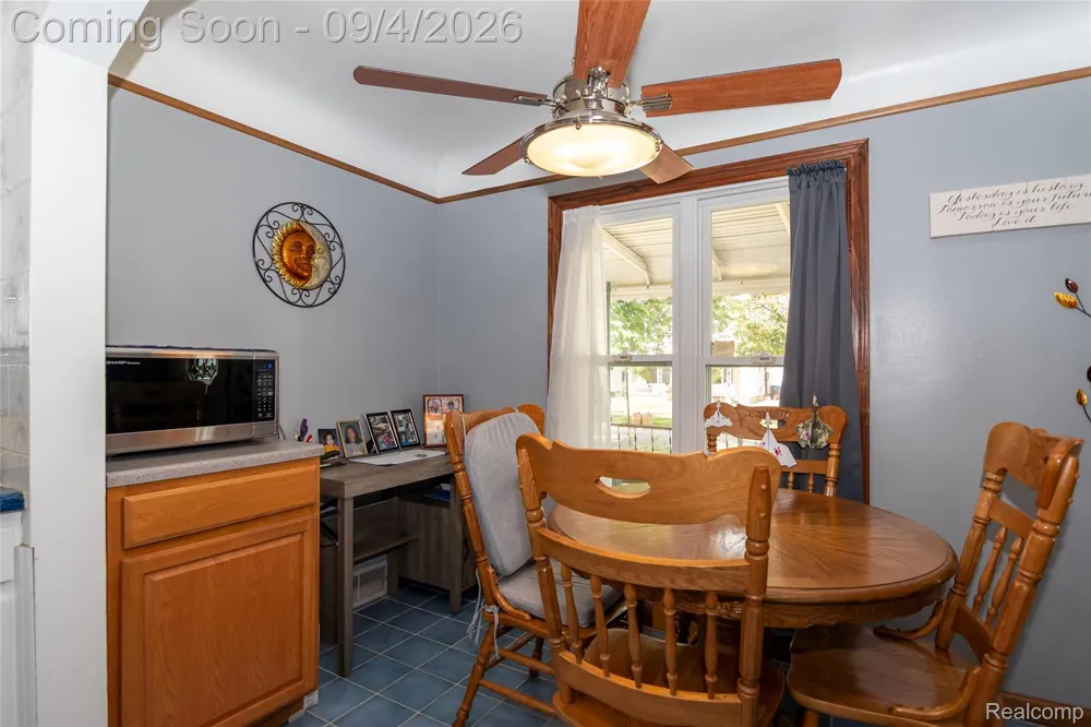 2267 Rose Avenue Lincoln Park City, MI 48146