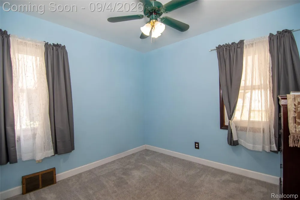 2267 Rose Avenue Lincoln Park City, MI 48146